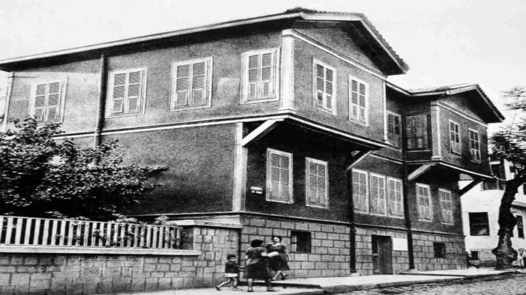 Atatürk Evi Müzesi