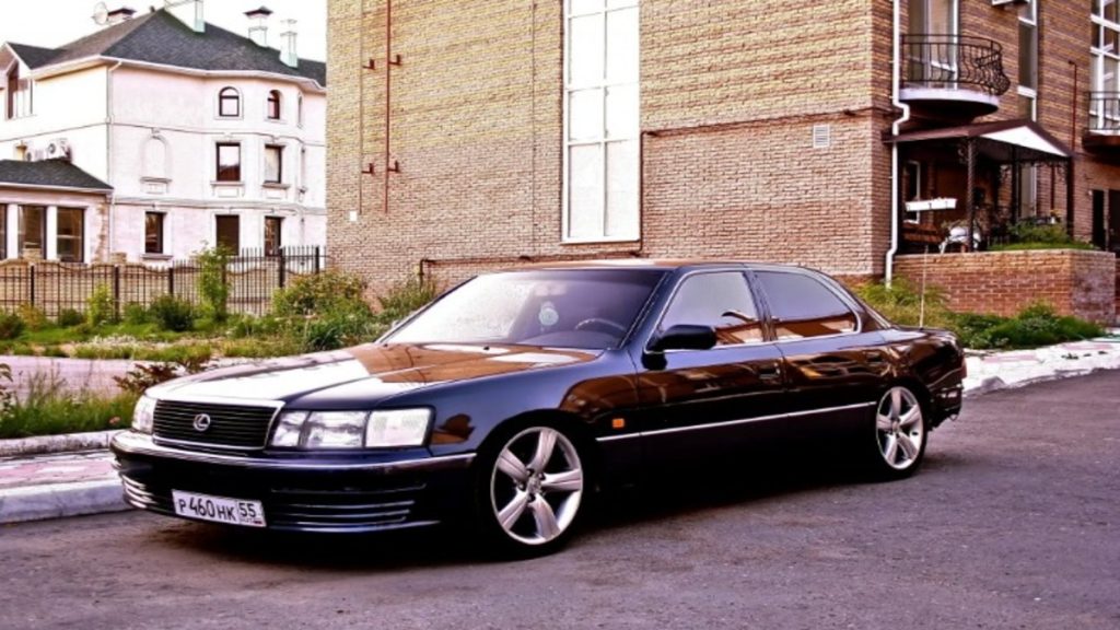 Lexus LS 400